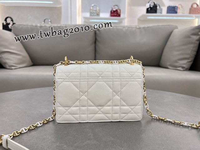Dior专柜新款迪奥高仿原单白色链条手袋小号斜挎女包 djfk1465